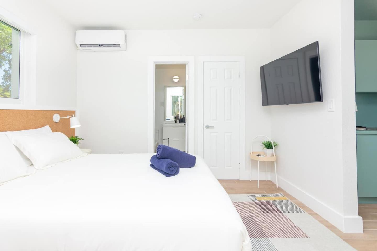 Newly Renovated Stylish Studio In El Portal #2 Miami Exterior photo