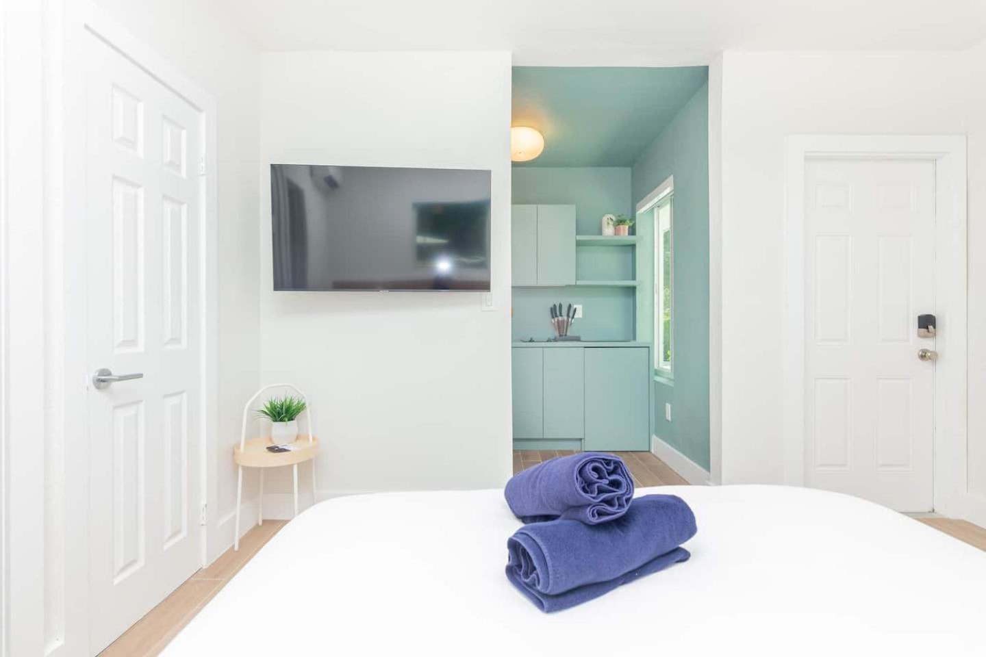 Newly Renovated Stylish Studio In El Portal #2 Miami Exterior photo