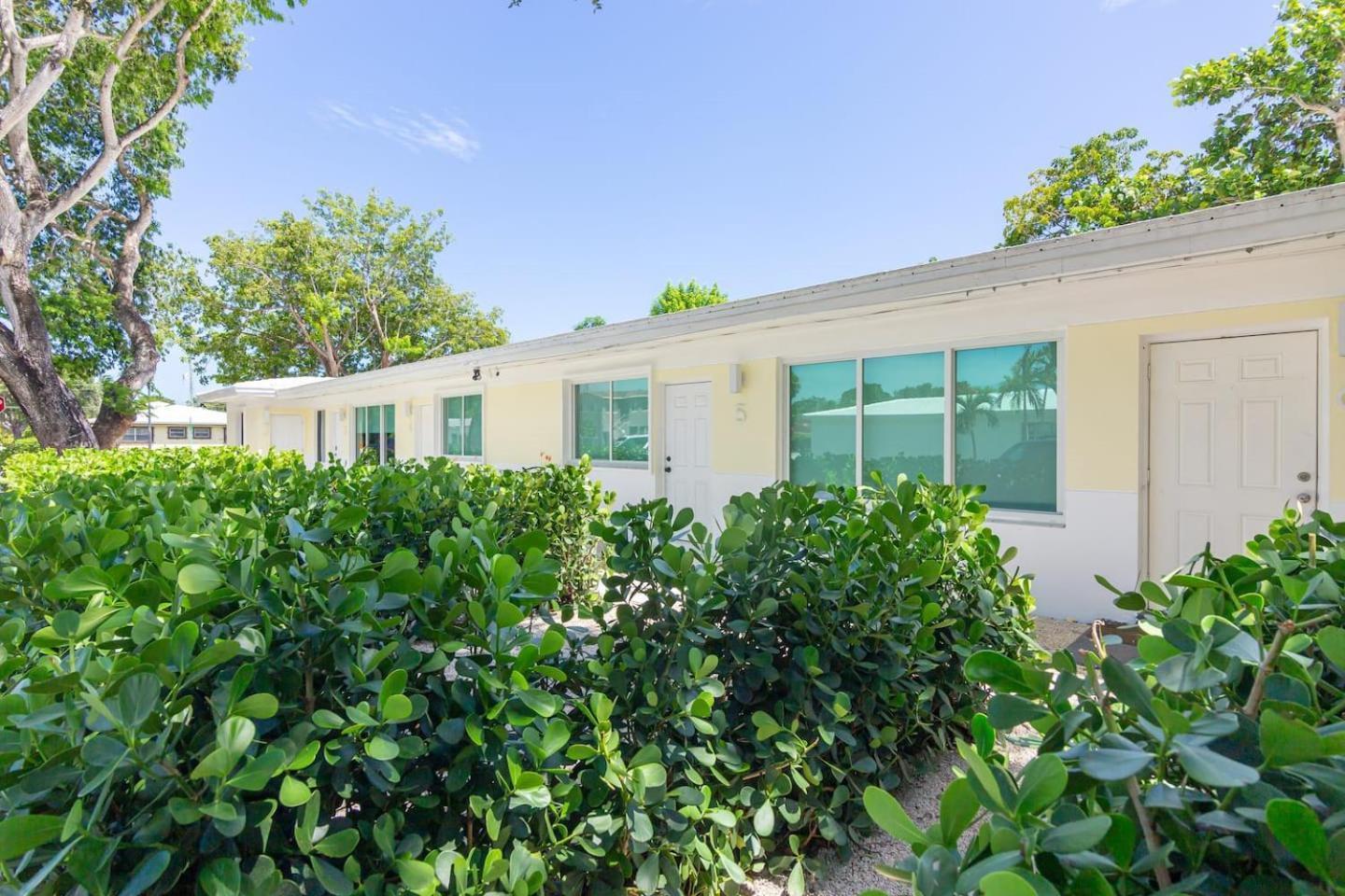 Newly Renovated Stylish Studio In El Portal #2 Miami Exterior photo