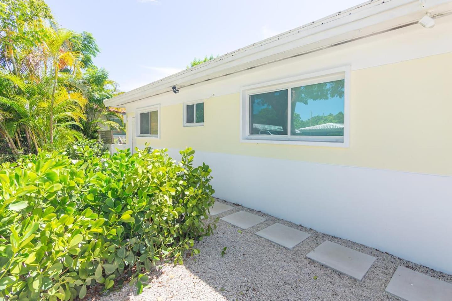 Newly Renovated Stylish Studio In El Portal #2 Miami Exterior photo